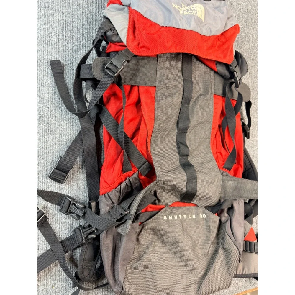 The‎ North Face Shuttle 30 Backpack Red Gray Hiking Travel Laptop Bag ASW3